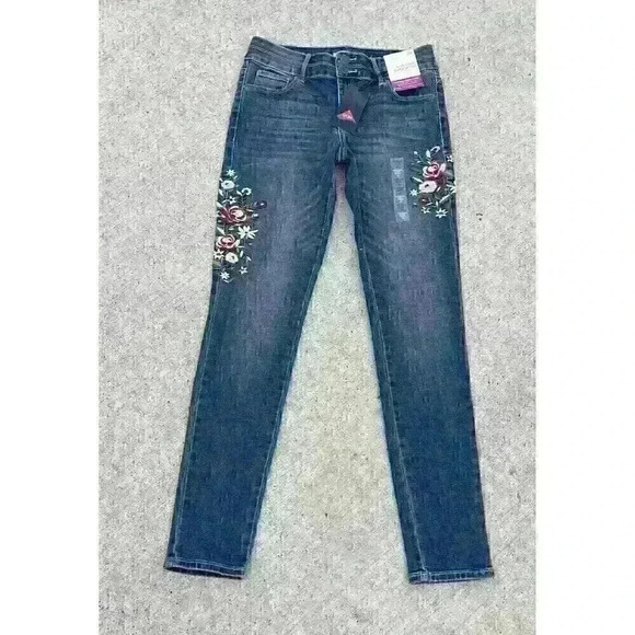 SO Mid Rise Superstar Super Skinny Girls Jeans size 16 Adjusted Waist OP $42 NWT - Picture 1 of 7